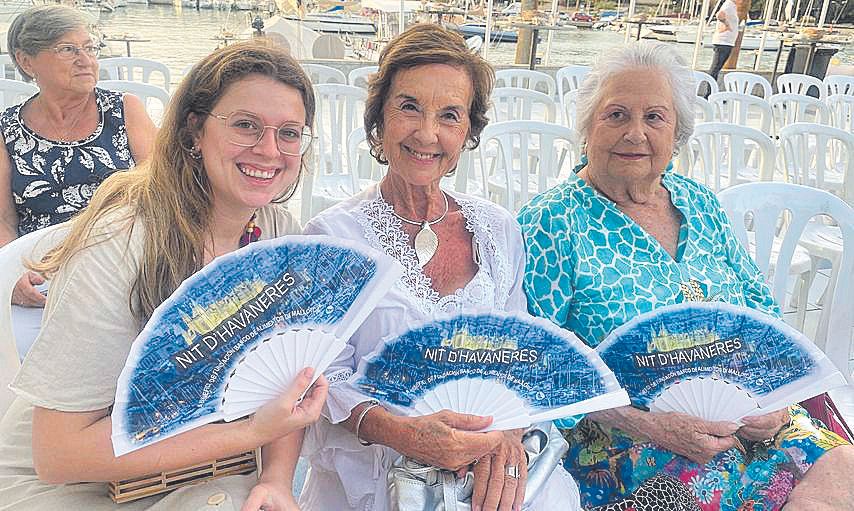 Ainhoa Feliu, Juana Maria Román y Rosa Ferrer.