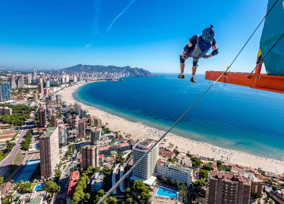 Salto base en Benidorm.