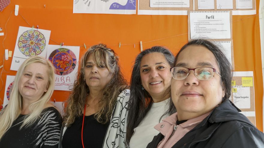 Usuarias afectadas por la suspensión de un programa de salud mental en Alicante