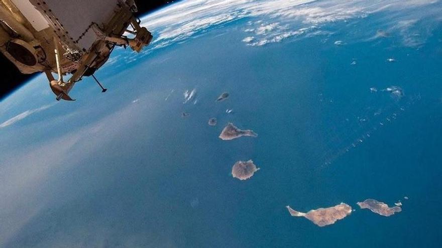 Tenerife to Launch €18.2 Million Satellite Teleport to Boost Aerospace Hub