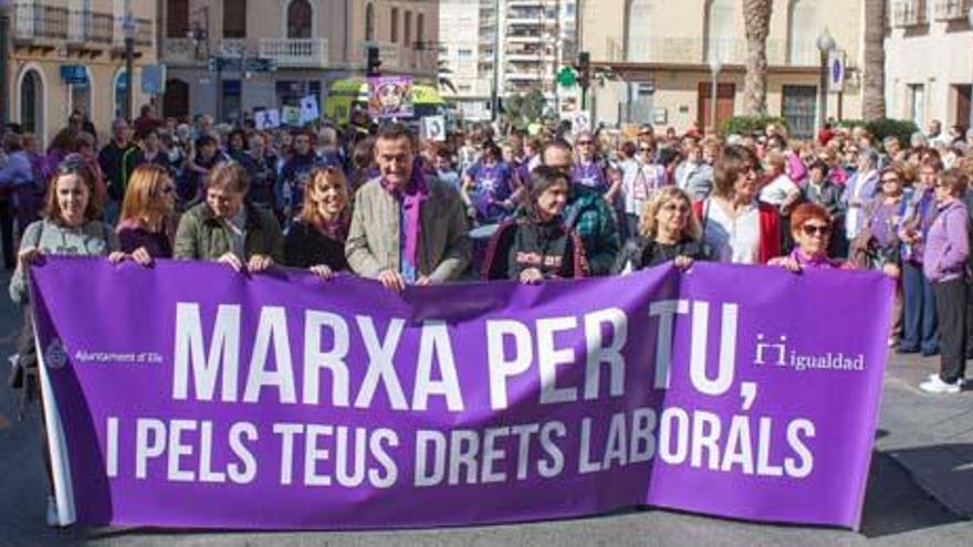 Medio millar de personas reivindica la igualdad laboral en la «Marxa per tu»