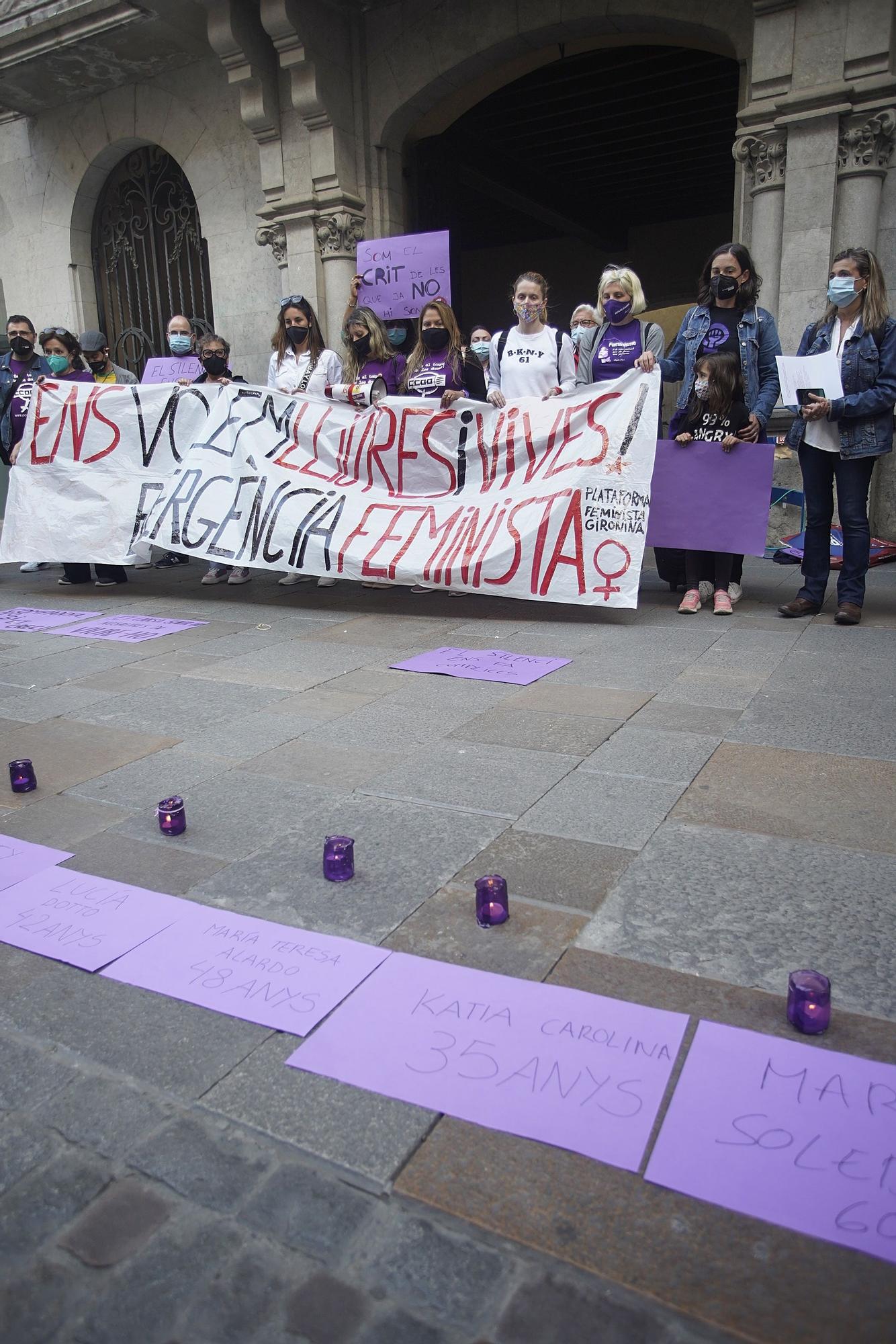 La Plataforma Feminista denuncia els feminicidis