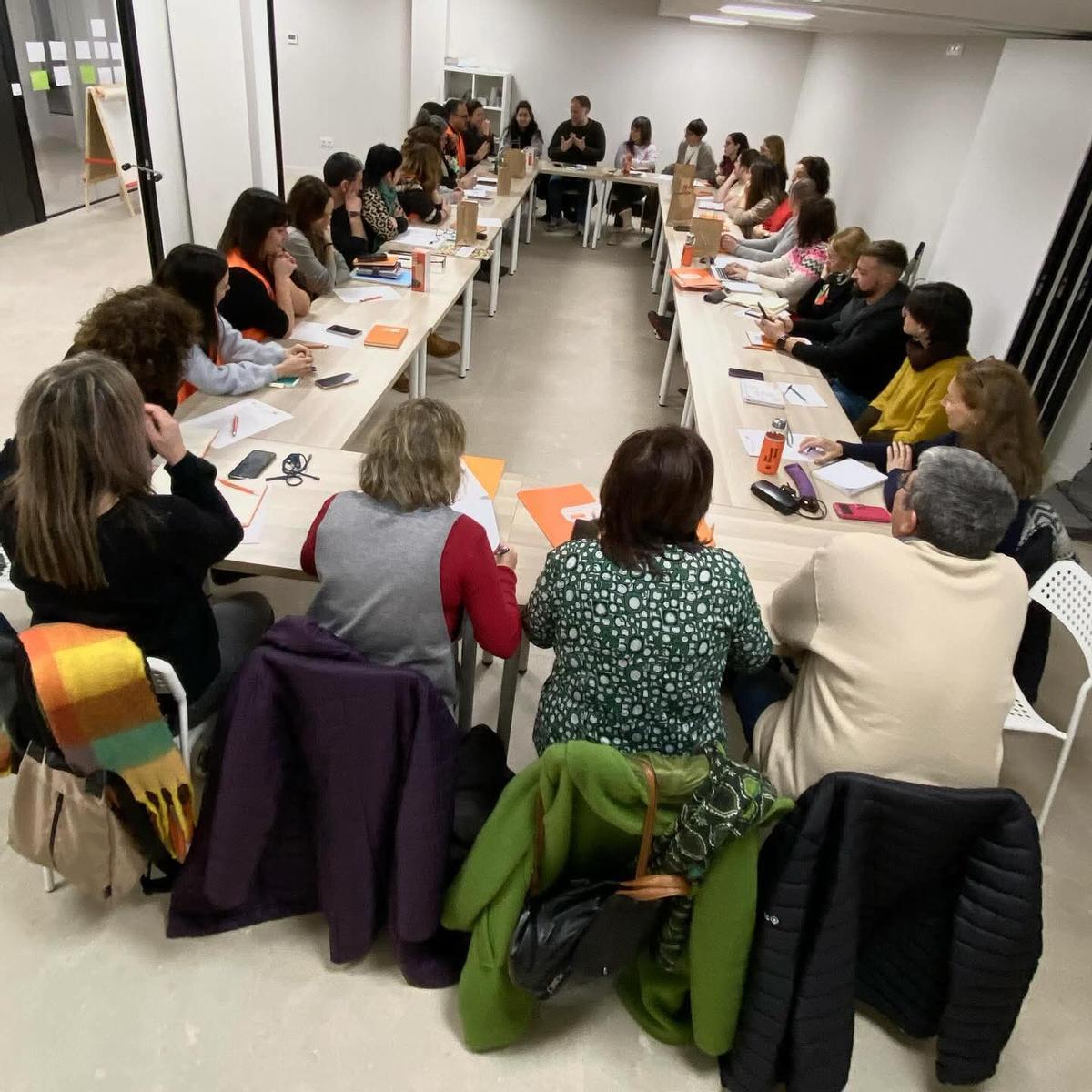 Un momento de la reunión sobre catástrofes del Colegio de Educadores Sociales