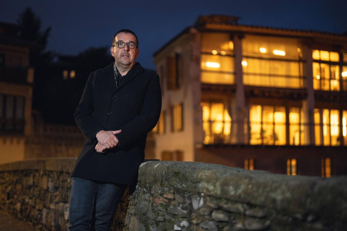 Albert Castells (Junts), alcalde de Vic: «Cal revisar el dret al padró, estem construint un país en fallida»