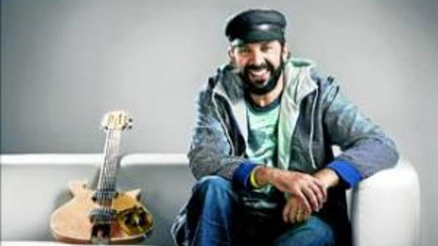 Juan Luis Guerra y su vena pacifista