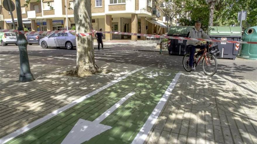 El Ayuntamiento de Badajoz paraliza la obra del carril bici de Sinforiano Madroñero tras las críticas