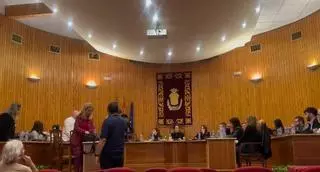 PP y Vox abandonan el pleno de Moncada cuando se iba a votar una moción para reprobar a Mazón