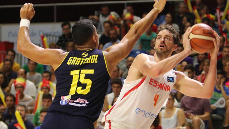 Pau Gasol, en el encuentro amistoso que España jugó contra Venezuela el pasado verano en el Carpena.