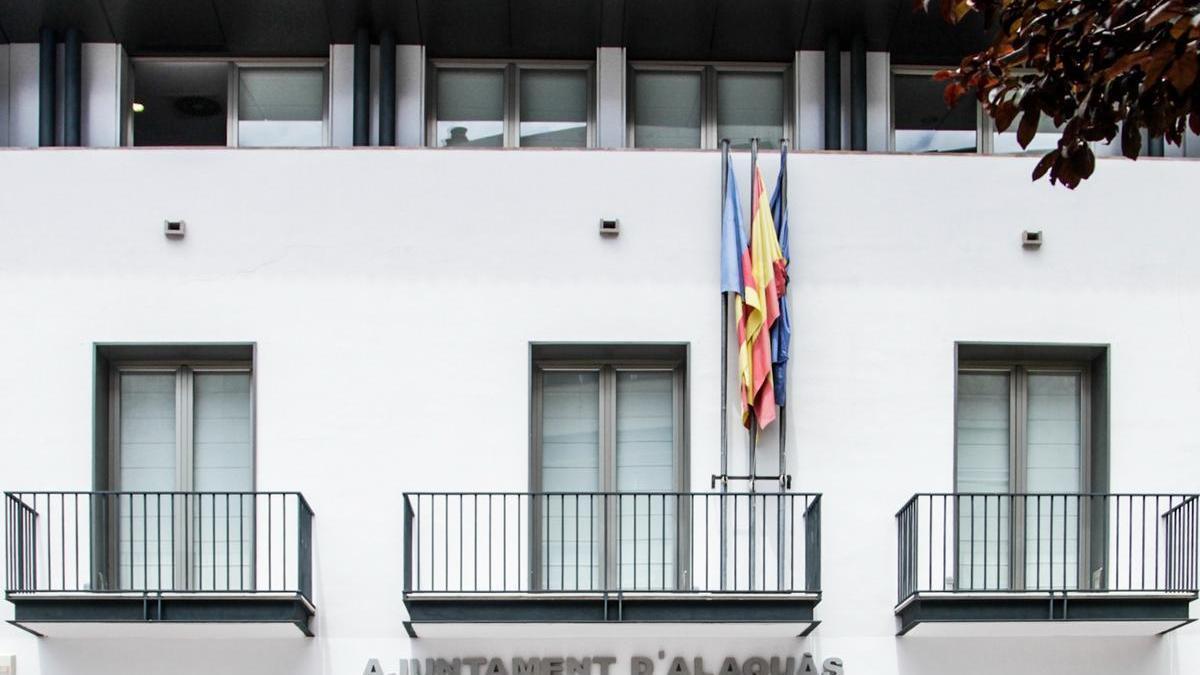 La fachada del ayuntamiento.