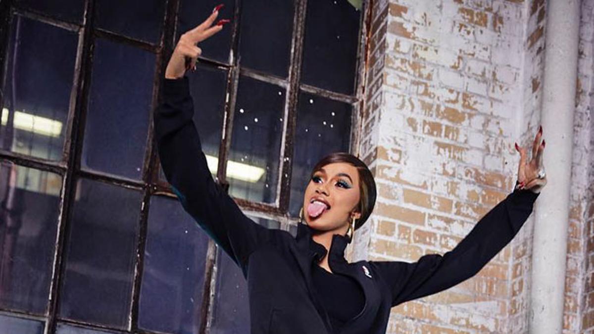 Cardi B ha diseñado unas 'sneakers' de edición limitada junto a Reebok que son LO MÁS (y creemos que tú tampoco vas a querer quitártelas en todo el otoño)