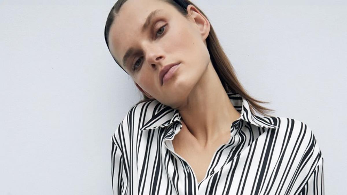Las modelos de la web de Zara tienen el accesorio para llevar bien el pelo todo el día