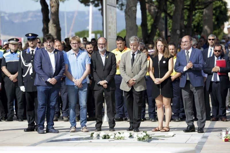 Homenaje a las vííctimas de Cambrils