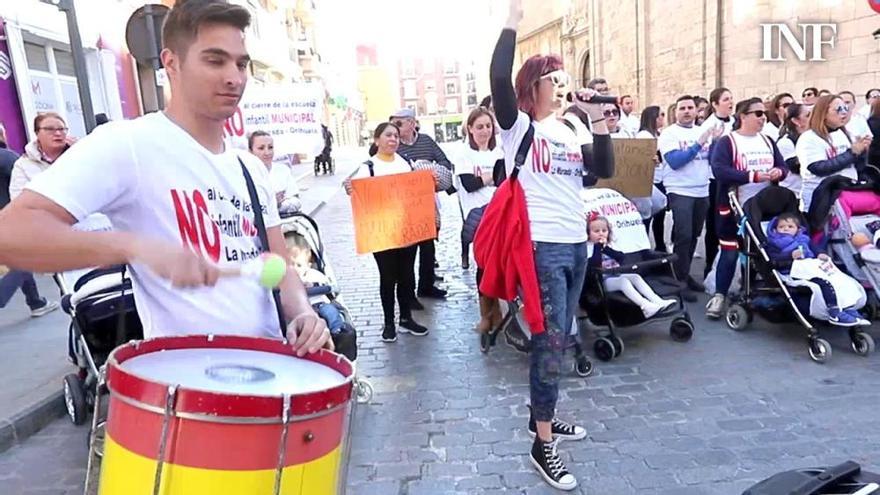 Los padres de La Murada se movilizan y exigen la reapertura de la Escuela Infantil