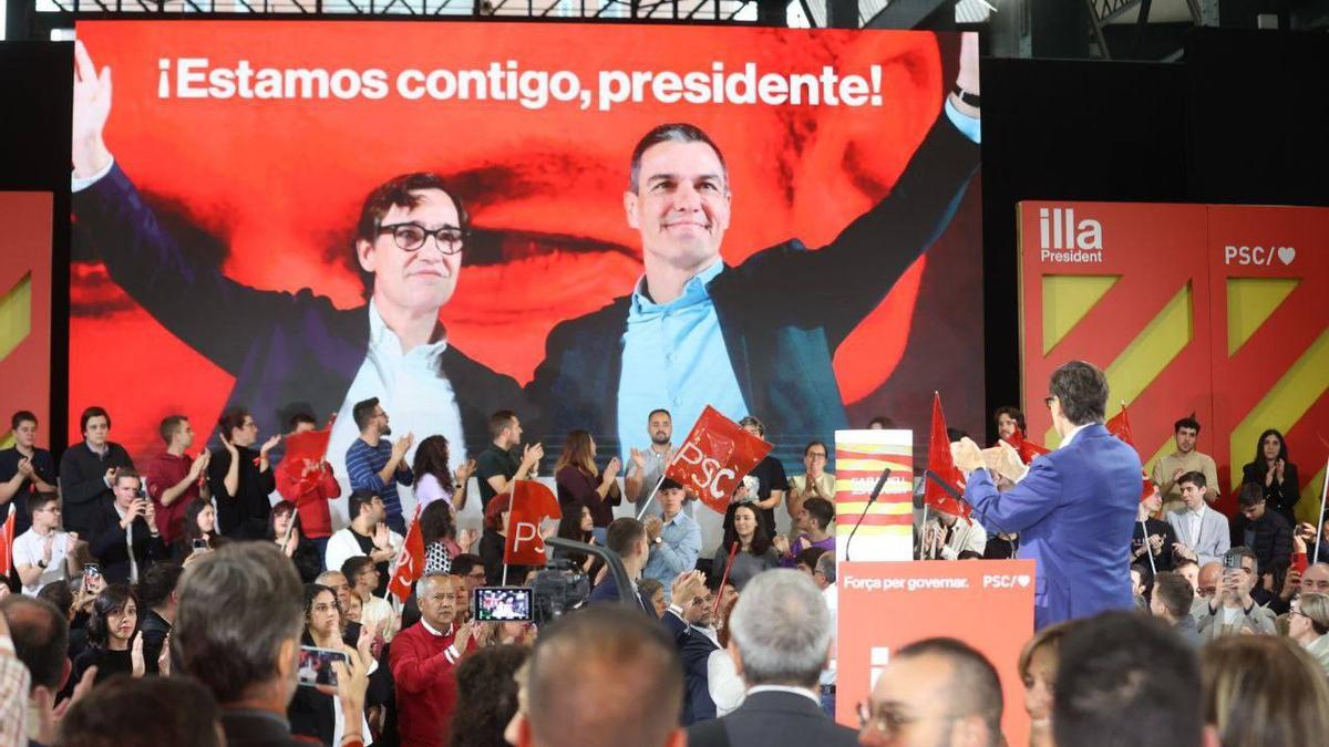 El líder y candidato del PSC, Salvador Illa, en el arranque de campaña en Sabadell