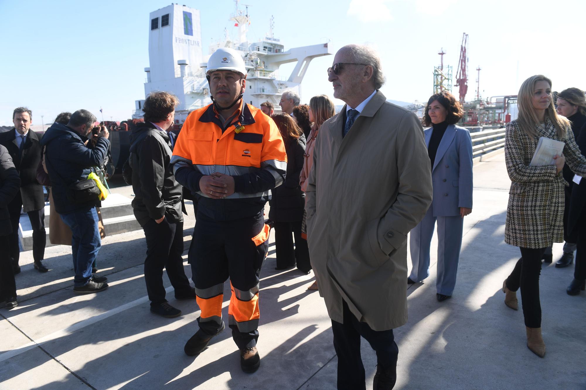 Inauguración de las instalaciones de Repsol en el puerto exterior de punta Langosteira.