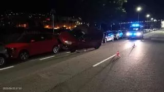 Detenido un conductor tras chocar con cuatro vehículos en As Corvaceiras y agredir a un agente