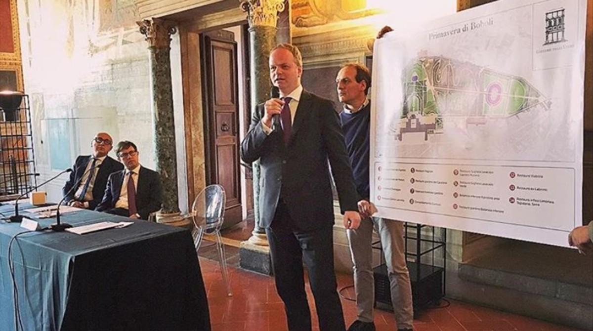 El alcalde de Florencia, Dario Nordella, presenta el acuerdo alcanzado con Gucci. El alcalde de Florencia, Dario Nordella, presenta el acuerdo alcanzado con Gucci.