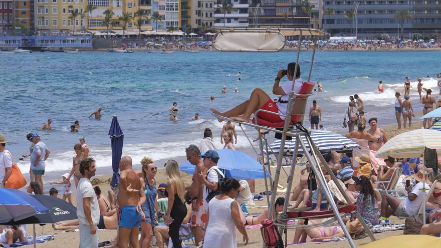 Los socorristas, en huelga: Las Palmas de Gran Canaria establece en un 77% los servicios mínimos