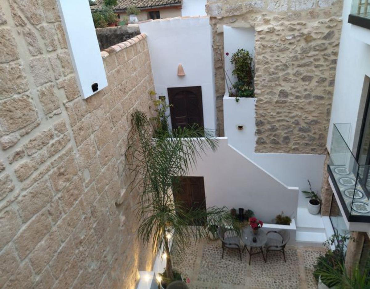 Los tesoros que escondía una casa del casco antiguo de Teulada