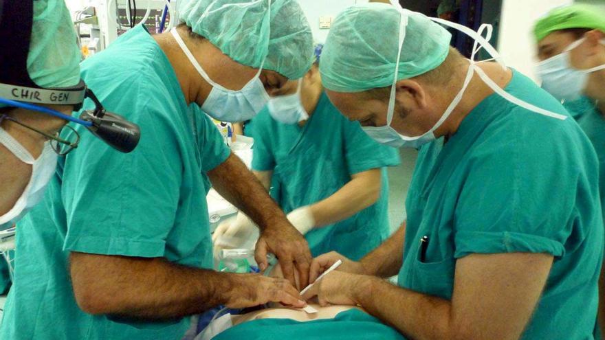 Las cirugías enviadas a la privada se disparan en plena pandemia