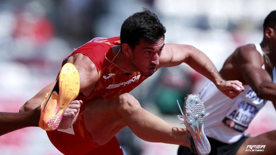 Quique Llopis logra el billete para la semifinal de 110 vallas