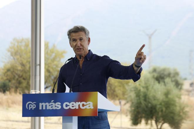 Feijóo llama a movilizarse para "echar" a Sánchez con la fuerza "de la rabia" por Ceuta