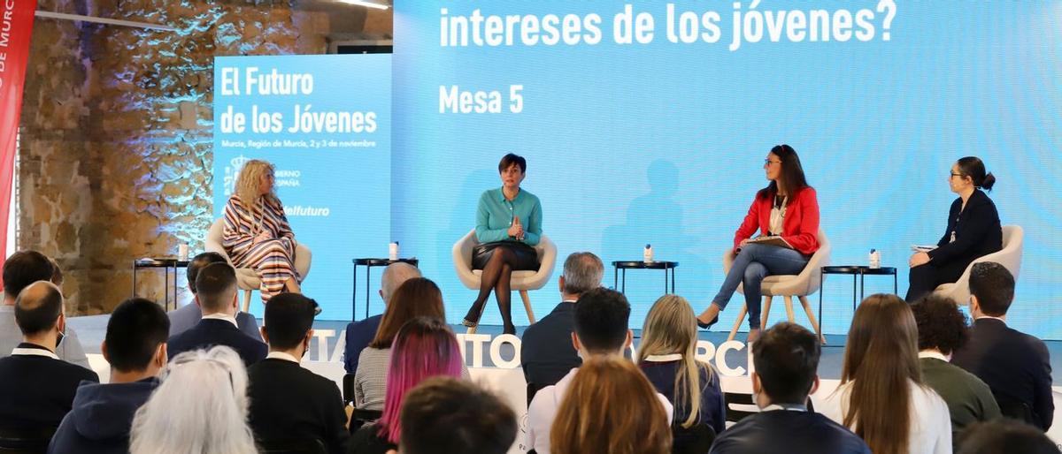 Rodríguez, durante su intervención en 'El futuro de los jóvenes'.