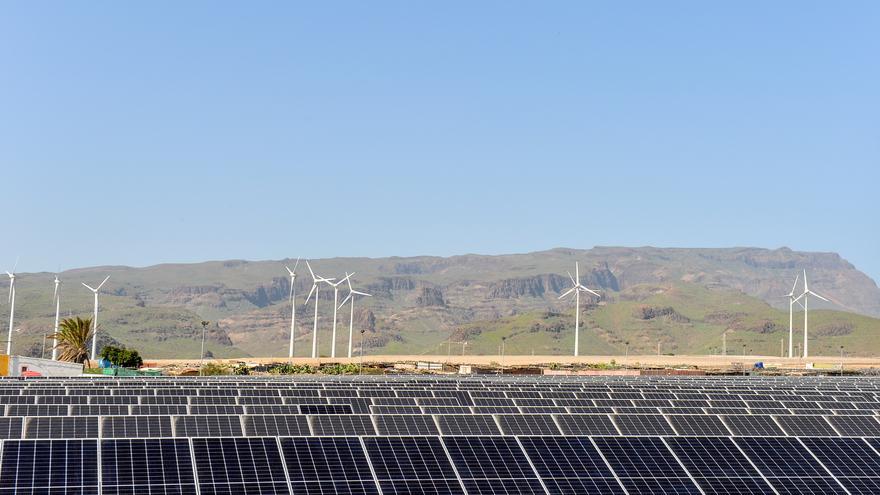 Luz verde a una inversión de 8,8 millones para construir cuatro parques fotovoltaicos en Juan Grande