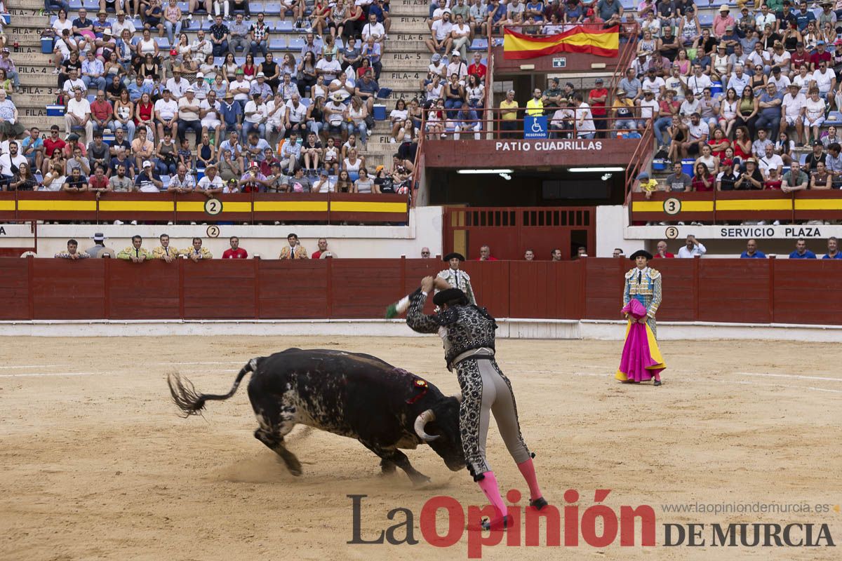 Tarde histórica en Abarán con la alternativa de José María Trigueros y el indulto de Tomás Rufo, junto a Castella salieron a hombros