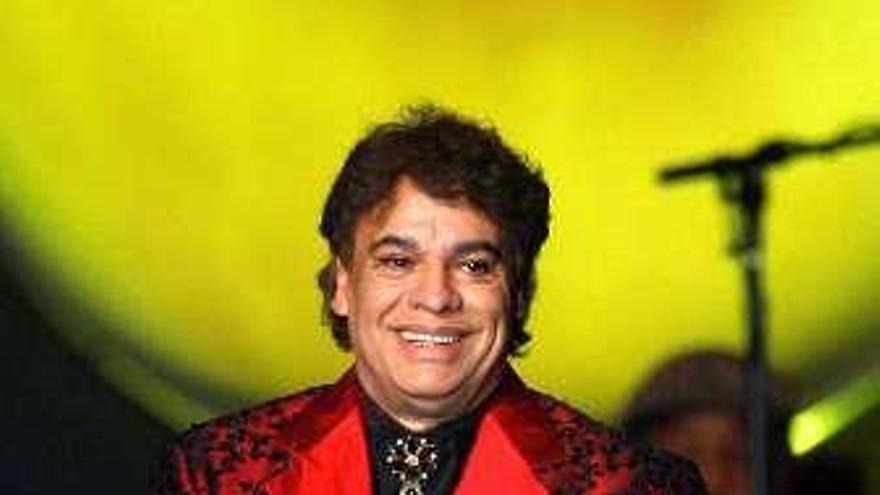 El cantante Juan Gabriel.