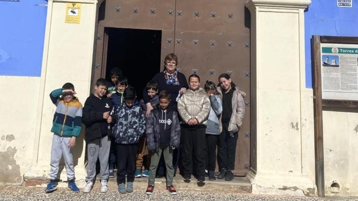 Los escolares de Torres visitan el ayuntamiento.