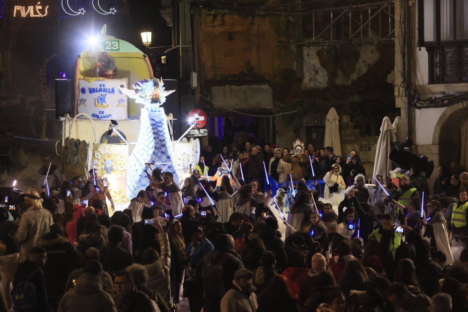 EN IMÁGENES: Así fue el espectacular 37.º Descenso de Galiana en el Antroxu de Avilés.