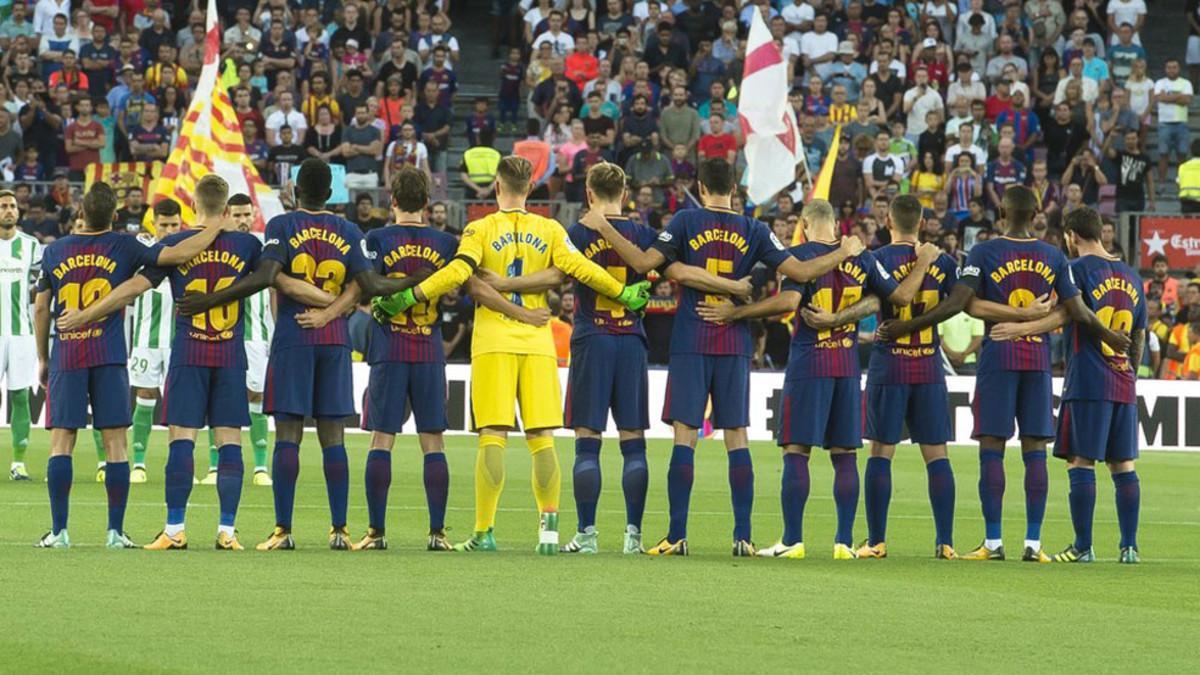 El Barça lució una camiseta conmemorativa en el primer partido de Liga