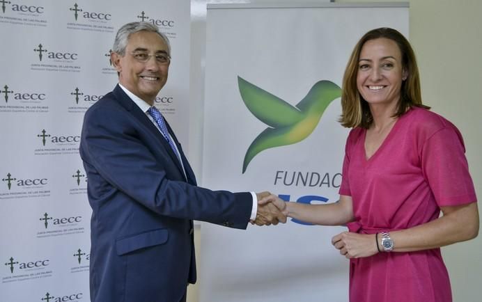 11/07/2017 LAS PALMAS DE GRAN CANARIA. Presentación Colonias para niños con enfermedades oncológicas. Fernando Fraile y Raquel Montes presentaron la XVIII Edición de la colonias de Verano. FOTO: J. PÉREZ CURBELO