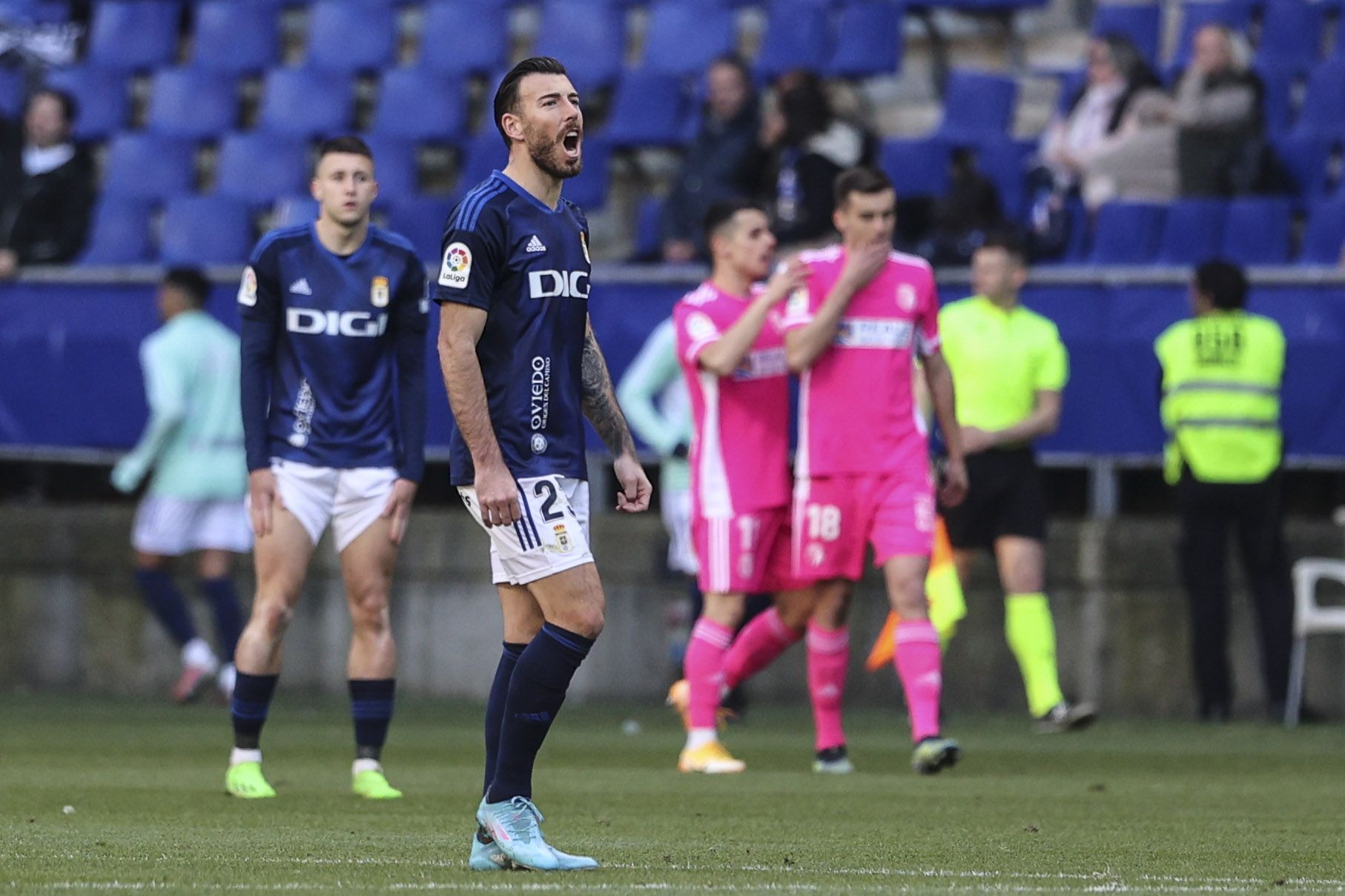 En imágenes: Así fue la derrota del Oviedo ante el Burgos