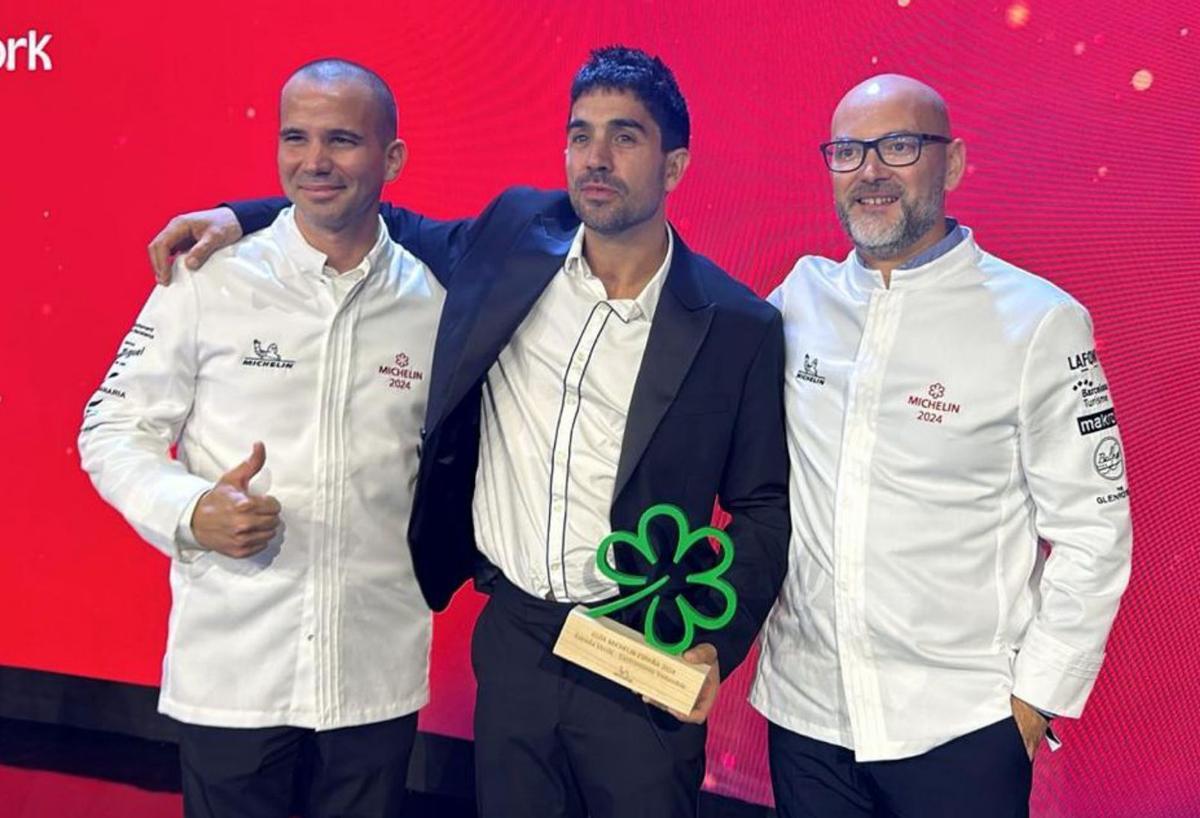 Walter Sidoravicius, Álvaro Sanz y David Grussaute en la gala Michelin. | ALICIA REINA