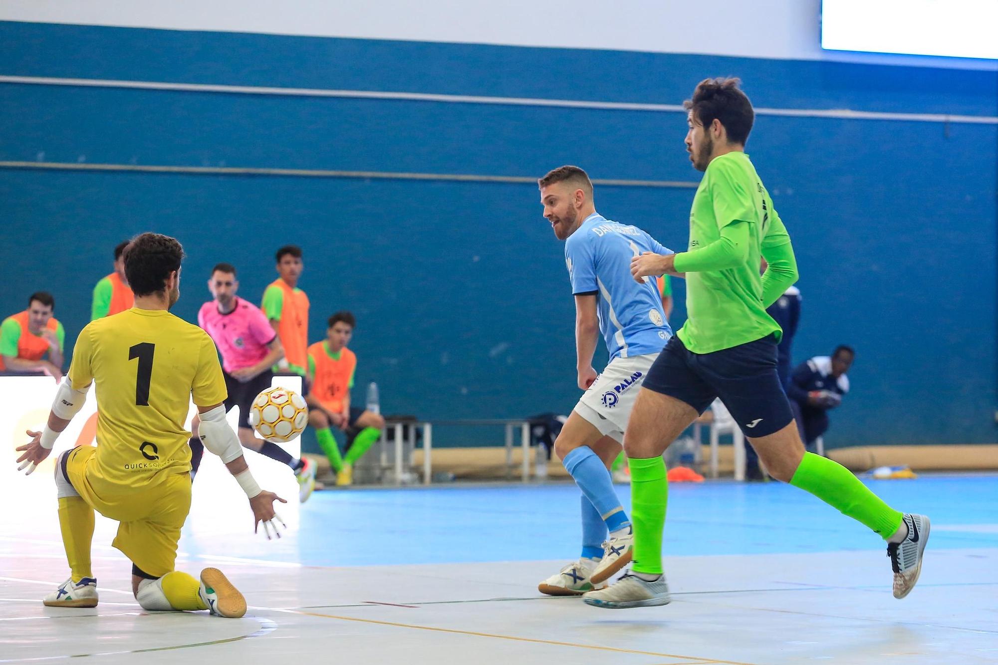 Partido entre la UD Ibiza-Gasifred y el Escola Pía