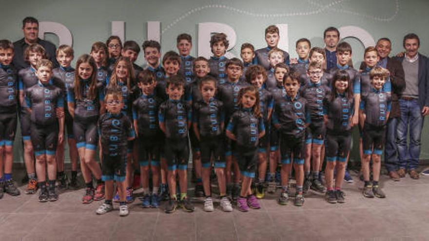 La Escuela liderada por el ex-ciclista profesional José Enrique Gutiérrer, ´Guti´, presentó su nuevo proyecto.
