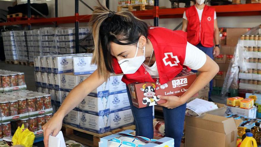 Cruz Roja repartirá en Ibiza más de 166.000 de kilos de alimentos este año