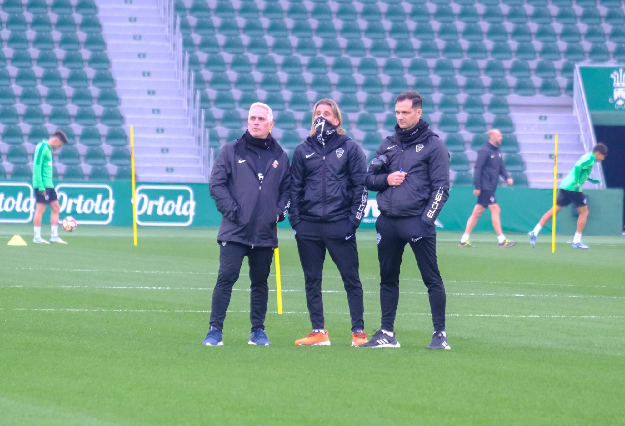 Así ha sido la sesión de entrenamiento abierta con entrada solidaria del Elche CF