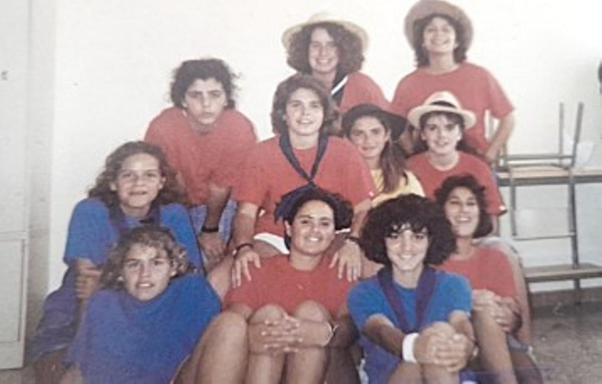 Grupo de Scouts de Guía en Fuerteventura en 1988.
