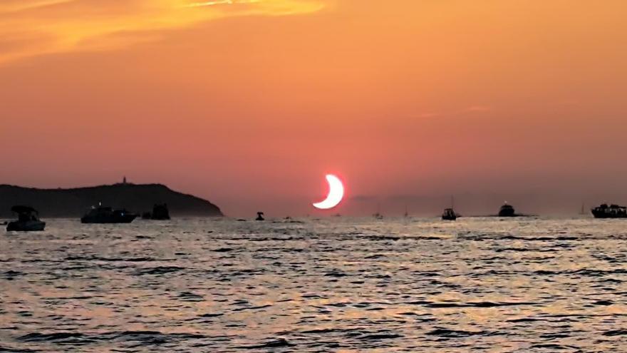 Galería: Mira todas las imágenes del eclipse total de sol en Ibiza