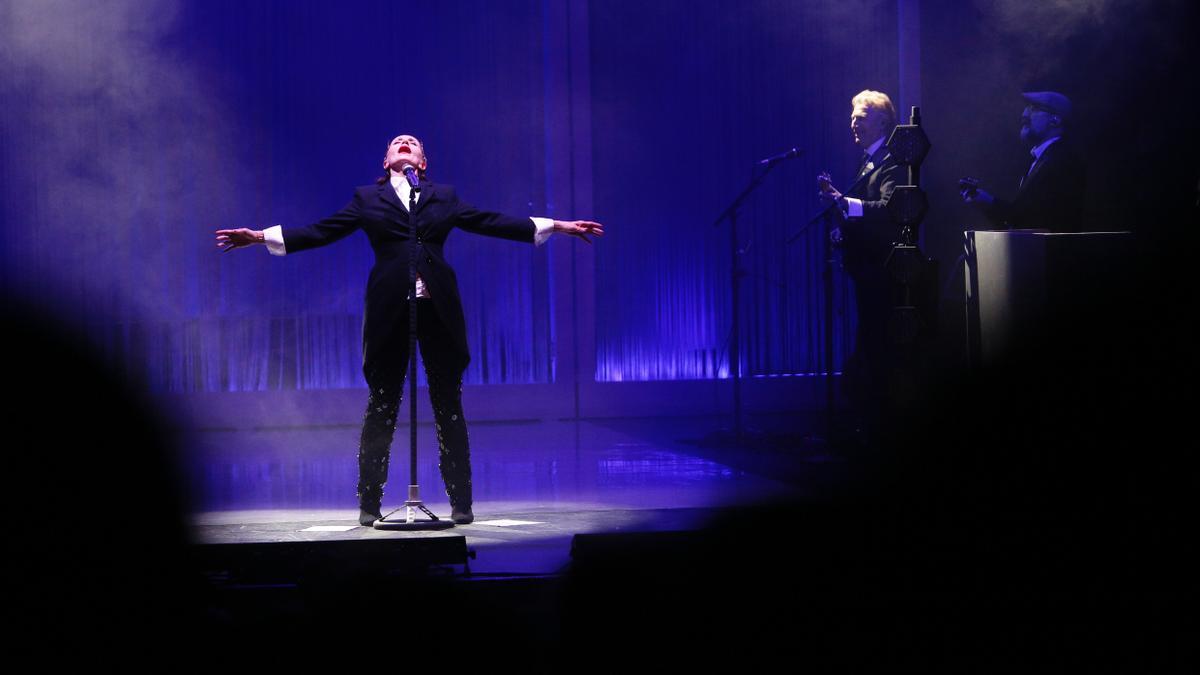 Luz Casal llena de alma el Gran Teatro