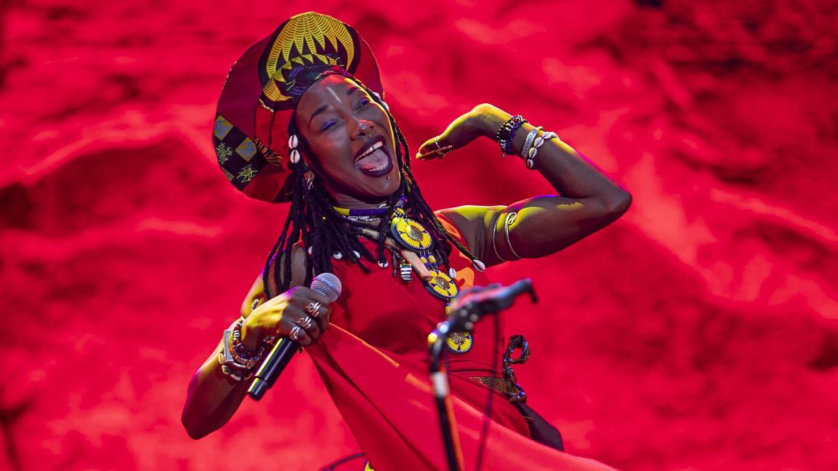 Fatoumata Diawara, fulgor africà al Grec Fatoumata Diawara, fulgor africà al Grec