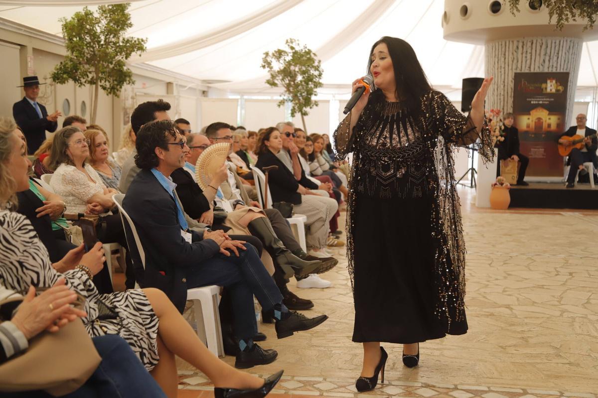 Desfile benéfico de moda flamenca a beneficio de Acodem Desfile benéfico de moda flamenca a beneficio de Acodem