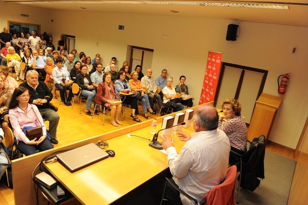 Presentación del libro "Historia de un canalla", d