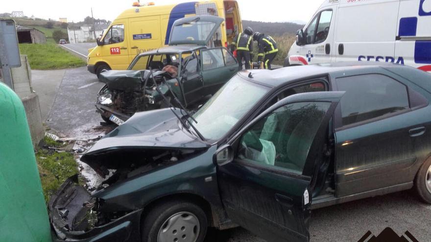 Dos heridos en un accidente de tráfico en El Franco