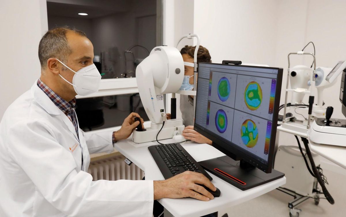 Examen de oftalmología, topografía corneal