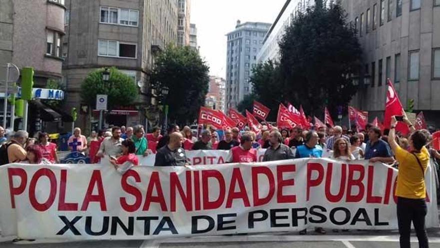 La cabeza de la manifestación partió del antiguo Xeral. // A.Villar