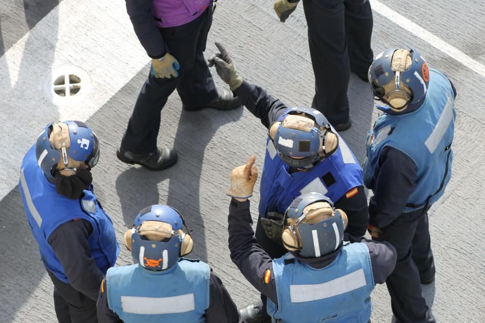 En la segunda jornada a bordo comienza el ejercicio Balearex-19, con un mar movidito y vientos que pusieron al límite la maniobrabilidad